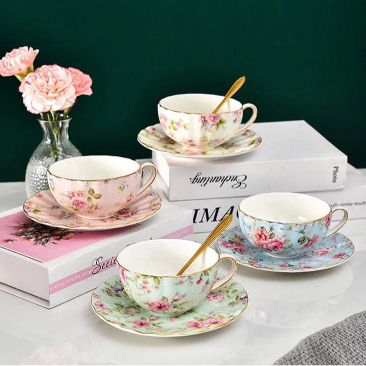 CLÉOPÀTRE - Tasse en porcelaine