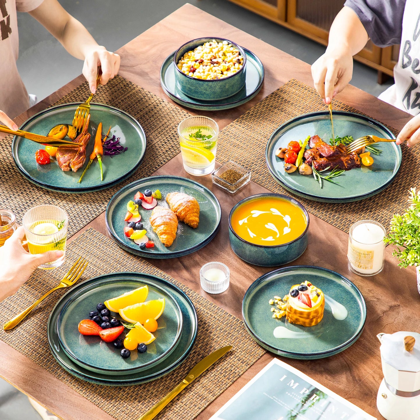 AURORE - Service de 12, 24 et 36 pièces en porcelaine